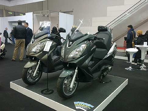 Peugeot - Nuovo Scooter Peugeot Satelis con motori LFE (Low Friction Efficiency) 