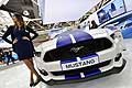 Ford Mustang e hostess al Motor Show di Bologna 2016