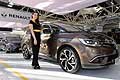 Renault Gran Scenic e ragazza al Motor Show di Bologna 2016