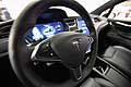 Tesla Model X dettaglio volante e interni al Motor Show 2016 di Bologna