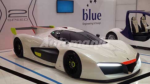 Pininfarina - Pininfarina H2 Speed auto elettrica con alimentazione ad idrogeno e telaio in fibra di carbonio