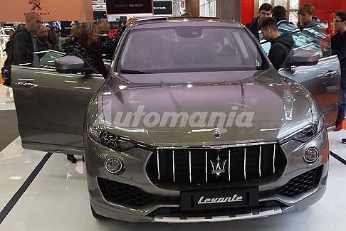 Maserati e Bentley - Il SUV Levante offre contenuti ad alta tecnologia per il comfort di bordo, la connettivit e i sistemi di assistenza alla guida uniti ad un elevato livello di personalizzazione.