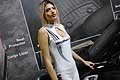 Sexy hostess in tuta attillata al Motor Show di Bologna 2017