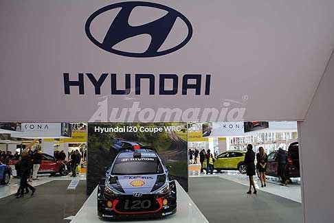 Motor-Show Hyundai Stand