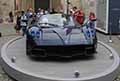 Pagani Huayra Tricolore anteriore supersportiva al Motor Valley Fest 2021 a Modena esposizione allaperto in Piazza Grande