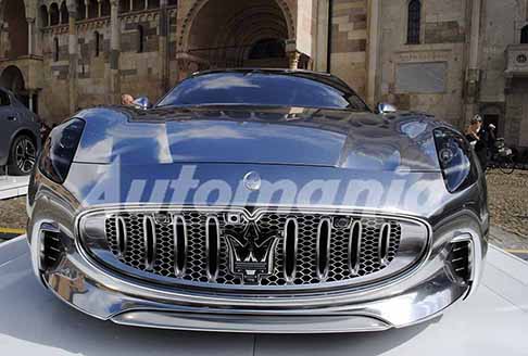 Maserati Folgore - Maserati Gran Tuismo Folgore Fuoriserie con esterni incisi al Laser e cromati a specchio