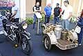 Moto storiche della collezione privata Frank il Lattaio, il proprietario al centro con la maglia azzurra esposta presso il Palazzo Ducale Accademia Militare di Modena per il Motor Valley Fest 2024