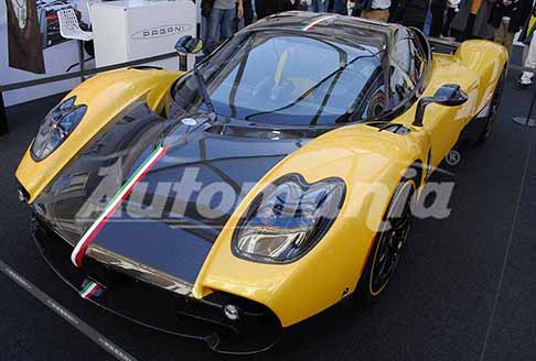 Motor Valley Fest 2024 - Pagani Utopia anteriore Motor Valley Fest esposto al Palazzo Ducale a Modena