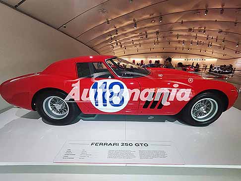 Ferrari - Il Mito Ferrari 250 GTO icona esclusiva al Museo Enzo Ferrari di Modena esposizione Supercar Exploring - Executive Supercars Archive. Scopri lesclusiva vintage cars Ferrari 250 GTO. Scopri le Foto esclusive!