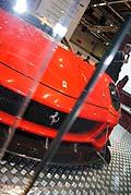 Dettaglio del cavallino sulla vettura da pista Ferrari 599XX al Motor Show di Bologna 2011