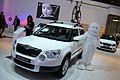 koda Yeti GreenLine con mascotte Skoda al Motor Show di Bologna 2011