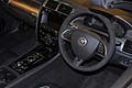Jaguar XKR-S Cabrio dettaglio volante e interni