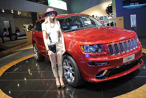 Jeep - il Suv compatto Jeep Grand Cherokee SRT8 al Motorshow di Bologna 2011