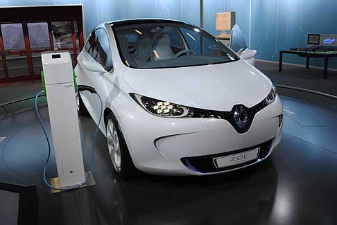 Renault - Nuova Renault ZOE Preview modello elettrico anteprima nazionale