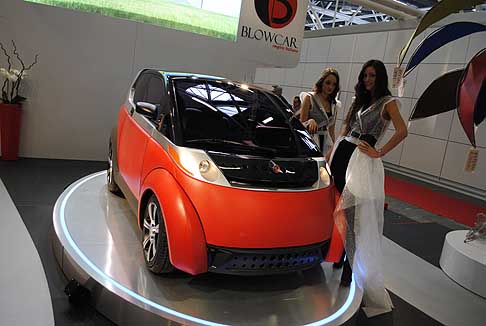 BlowCar - World Premiere BlowCar Concept microcar gonfiabile