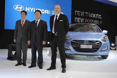 Hyundai - Foto finale dopo la presentazione della Nuova Hyundai i30
