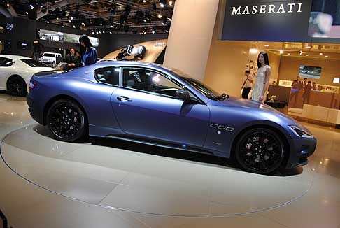 Maserati - I riflettori dello stand Maserati saranno puntati anche sull’intera gamma del Tridente, qui schierata per celebrare il proprio anniversario, che la vide nascere a Bologna e nel mese di dicembre 97 anni fa.