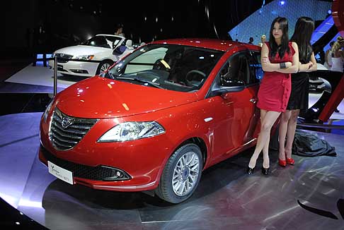 Lancia - Anteprima mondiale Lancia Ypsilon Black&Red al Motor Show 2011