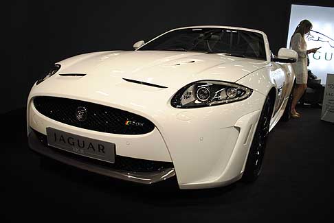 Jaguar - La super sportiva Jaguar XKR-S Cabrio