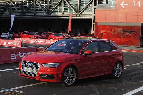 Audi - Audi ha deciso di interpretare la sua presenza al Motor Show nella maniera pi nuova, quindi in linea con le nuove aspettative dei visitatori, ossia allestendo uno spazio esterno dedicato solo alle prove delle sue vetture