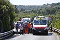 Crash di Natale Ruggiero primi soccorsi per estrarre il pilota dalla vettura alla Coppa Fasano Selva 2013