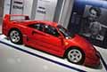 Ferrari F40 Berlinetta Pininfarina- del 1989 vista laterale dedicato Avv. Gianni Agnelli in mostra al Museo Ferrari di Modena