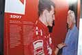 Gigantografia Box Ferrari di Gianni Agnelli e Michael Schumacher al Museo Ferrari di Modena