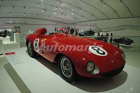 Ferrari -  La progettazione di questo propulsore in uso era stata affidata ad Aurelio Lampredi
