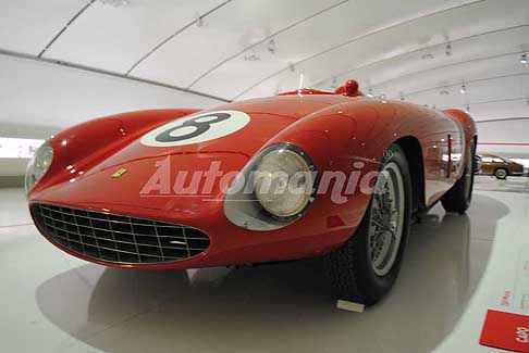 Museo Ferrari - Ferrari 750 Monza motorsport al Museo Casa Enzo Ferrari esposizione Capolavori senza tempo a Modena