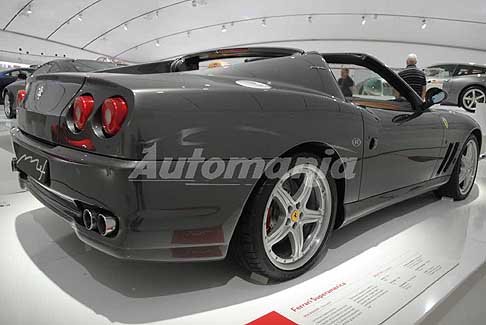 Museo Ferrari - Ferrari Superamerica supercar esposta al Museo Ferrari esposizione Capolavori senza tempo a Modena