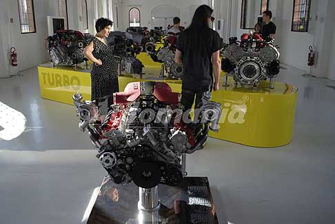 Museo Ferrari - Museo Motori Ferrari a Modena motore premiato Engine of the year