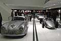 Panoramica vetture sportive da gara al Museo Porsche di Stoccarda
