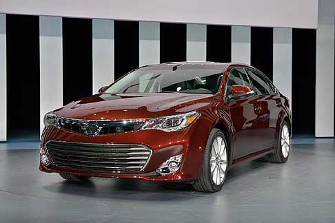 Toyota - La nuova Toyota Avalon, presentata al Salone di New York, consente infine tre diverse modalit di guida: Normal, Eco e Sport