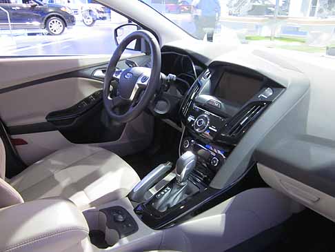 Ford - Focus eletrica interni
