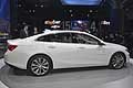 Chevrolet Malibu vista laterale al Salone di New York 2015