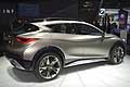 Infiniti QX30 fiancata laterale al New York Auto Show 2015