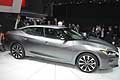 Auto Nissan Maxima silver al New York Auto Show 2015