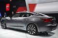 Nissan Maxima silver retrotreno al New York Auto Show 2015