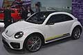 Volkswagen Beetle R-Line concept car al New York Auto Show 2015