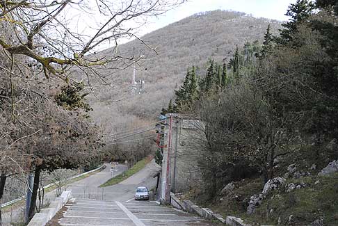 Padre Pio - Parco Nazionale del Gargano, Monte Celano dove in cima si scorge la croce
