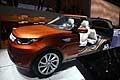 Land Rover Discovery struttura aperta al Salone Internazionale di Parigi 2016