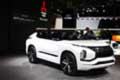 Frontaledella Mitsubishi GT PHEV Concept presentata in anteprima al Salone di Parigi