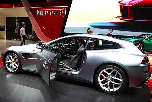 Ferrari GT4 Lusso T