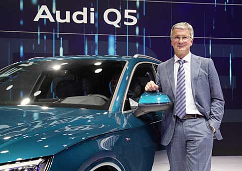 Audi - Audi Q5, che si presenta con numeri da prima della classe e lo dimostra lo status di suv più venduto della sua categoria. 