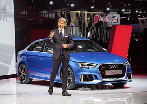 Audi - Per quanto riguarda, invece, lAudi RS 3 Sedan, siamo di fronte ad una berlina elegante ma anche sportiva, grazie al propulsore 2.5 TFSI che eroga fino a 400 CV.