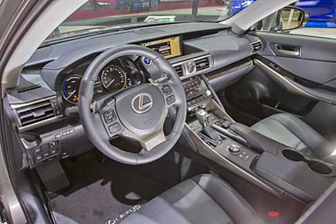 Parigi-Motorshow Lexus