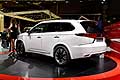 Mitsubishi Outlander PHEV Concept retrotreno al Paris Motor Show 2014