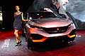 Peugeot Quartz Concept offre la possibilit di selezionare la modalit Road