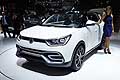 SsangYong XIV frontale e modella al Mondial de lAutomobile 2014 di Parigi