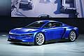 Volkswagen XL Sport rispetto alla XL1 elettrica risulta per pi pesante con i suoi 890 kg per una lunghezza di 4.29 m e una larghezza di 1.84 m